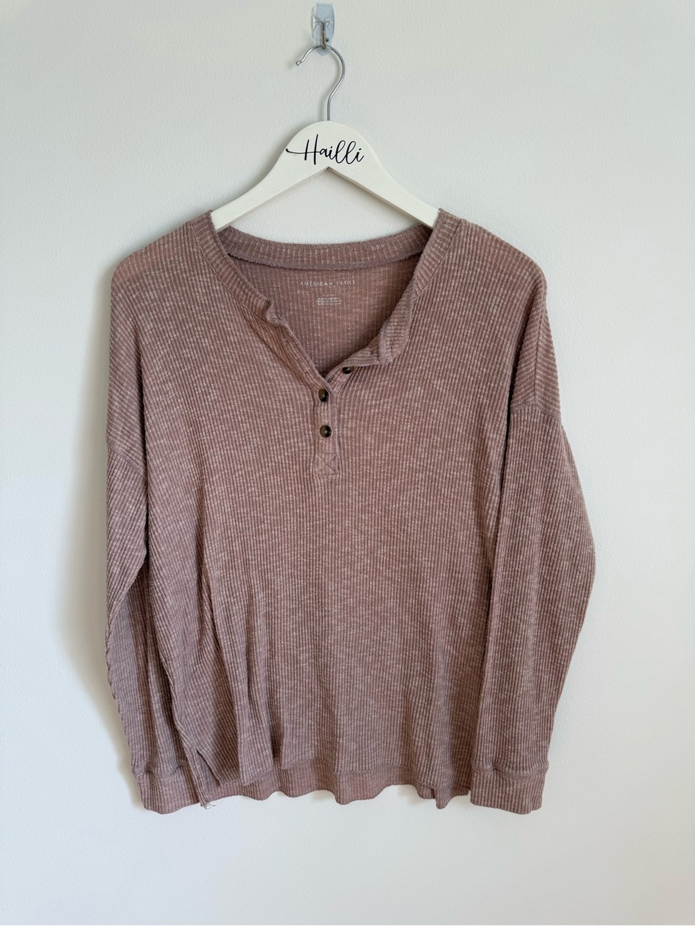 American Eagle Ribbed Henley Top - Mauve